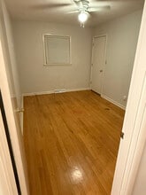 2420 Zurschmeide Dr in New Albany, IN - Building Photo - Building Photo