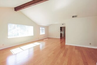 20190 Winn Rd in Saratoga, CA - Building Photo - Building Photo