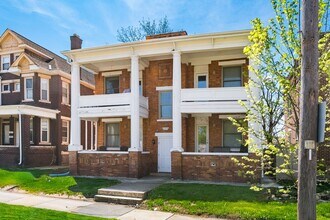 313-315 Chittenden Ave in Columbus, OH - Foto de edificio - Building Photo