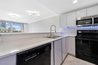 401 Ocean Dr in Miami Beach, FL - Building Photo - Building Photo