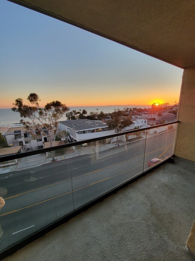 694 N Coast Hwy Rentals in Laguna Beach, CA