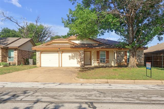 property at 7409 Meadow Creek Dr