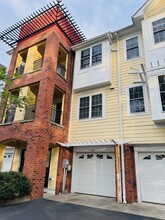 631 Boone Trl in Charlottesville, VA - Foto de edificio - Building Photo