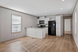 1751 N Grand Ave W in Springfield, IL - Building Photo - Building Photo