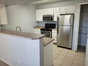 12768 Ironstone Way, Unit 301 in Parker, CO - Foto de edificio - Building Photo