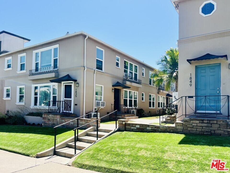 1839 Normandie Ave in Los Angeles, CA - Building Photo