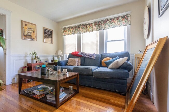 24 Claymoss Rd in Boston, MA - Building Photo - Building Photo