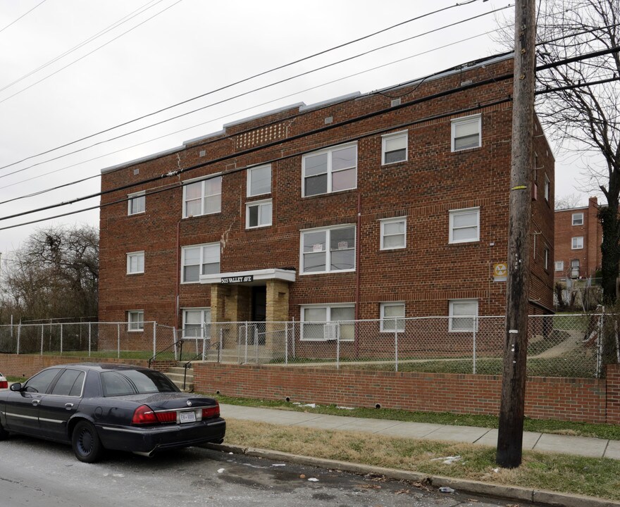 503 Valley Ave SE in Washington, DC - Building Photo