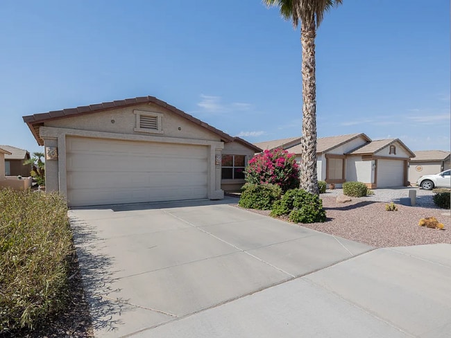 property at 3431 E Torrey Pines Ln