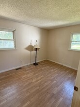 1628 N Oakland Ave in Decatur, IL - Building Photo - Building Photo