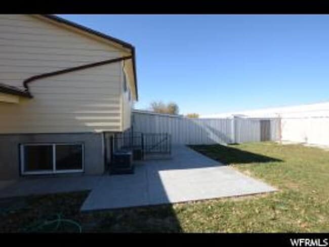 2862 W 2730 S in Salt Lake City, UT - Building Photo - Building Photo
