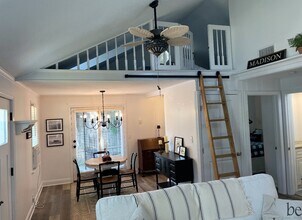 42 Taylor Ave in Madison, CT - Building Photo - Building Photo