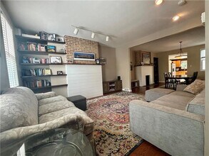 2513 Larkins Wy in Pittsburgh, PA - Building Photo - Building Photo