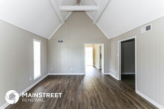 4511 Crump Rd in Memphis, TN - Foto de edificio - Building Photo