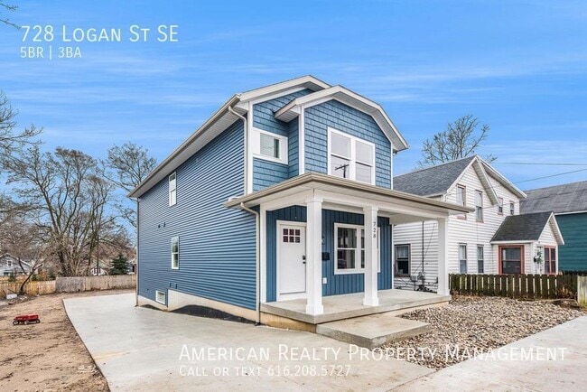 728 Logan St SE in Grand Rapids, MI - Building Photo - Building Photo