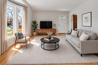 3423 N Springfield Ave in Chicago, IL - Building Photo - Building Photo