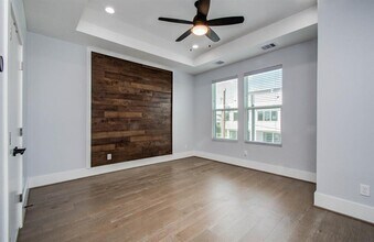 2413 Anita St in Houston, TX - Building Photo - Building Photo
