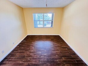 5985 Forest Hill Blvd in West Palm Beach, FL - Building Photo - Building Photo