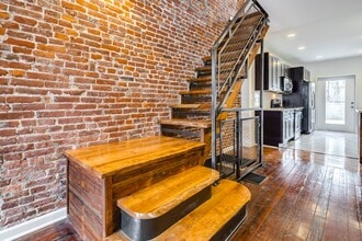 2049 E Arizona St in Philadelphia, PA - Foto de edificio - Building Photo