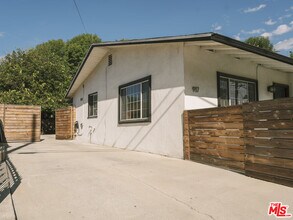 917 N Ave 51 in Los Angeles, CA - Building Photo - Building Photo