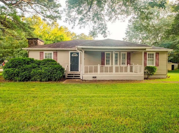 property at 4905 Robbins Dr