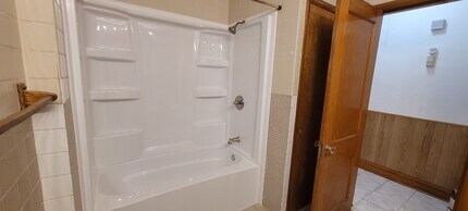 8429 S Marquette Ave in Chicago, IL - Building Photo - Building Photo