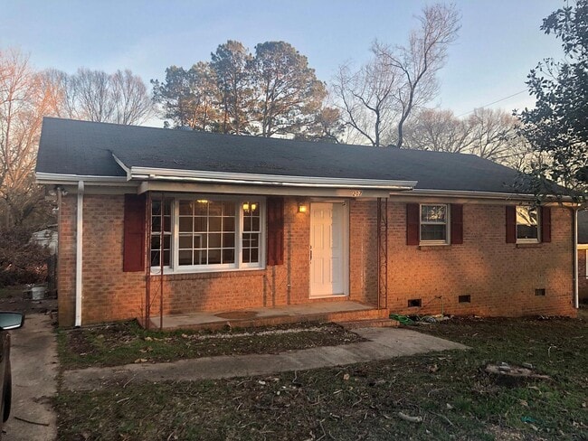 property at 207 Skyline Rd