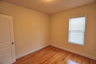 62 Lincoln St in Fitchburg, MA - Building Photo - Building Photo