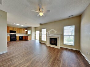 4406 Snowcrest Ln in Raleigh, NC - Building Photo - Building Photo