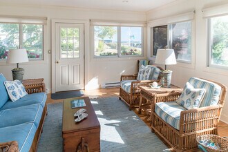 281 Beach Ave in Kennebunk, ME - Building Photo - Building Photo