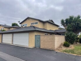 12835 Stagecoach Ln in Norwalk, CA - Building Photo