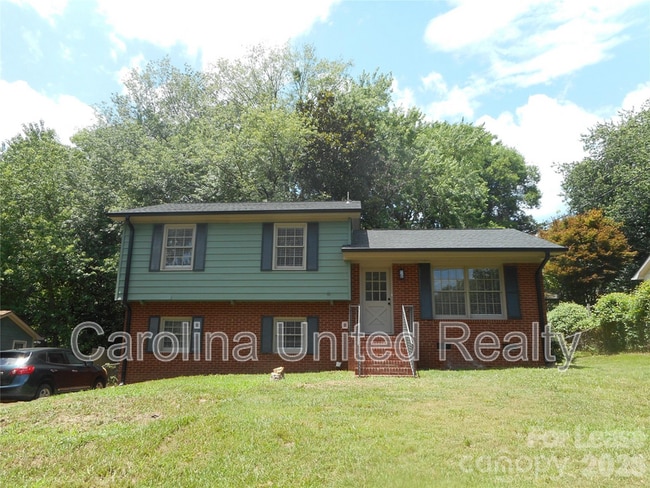property at 7556 Thorncliff Dr