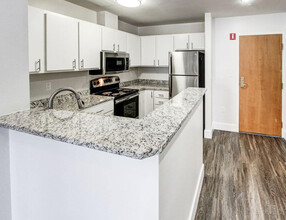 Park Square West in Stamford, CT - Building Photo - Interior Photo