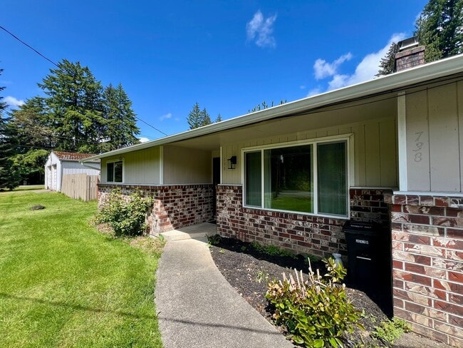 property at 738 36th Ave NE