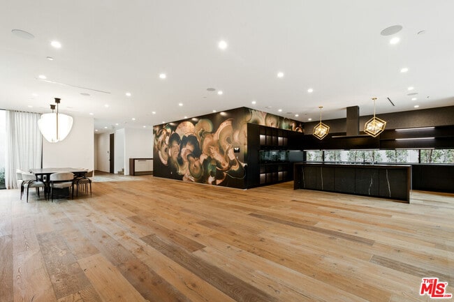 738 N Harper Ave in Los Angeles, CA - Building Photo - Building Photo