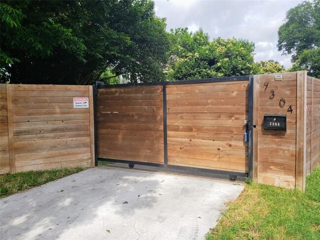 7304 Grand Canyon Dr in Austin, TX - Building Photo - Building Photo