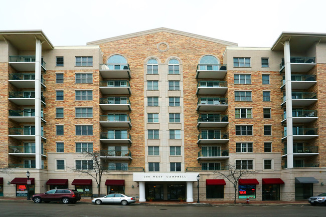 Campbell Courte in Arlington Heights, IL - Building Photo - Building Photo