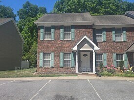 108 Maple Grove Ct in Archdale, NC - Building Photo