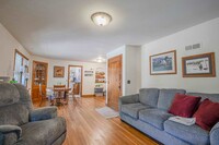 2640 Stevens St, Unit Second Floor in Madison, WI - Foto de edificio - Building Photo