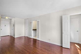 201 St Pauls Ave in Jersey City, NJ - Building Photo - Building Photo