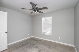 102 Greenwood Ave in Sherwood, AR - Building Photo - Building Photo
