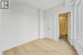 1650 Scott St in Ottawa, ON - Building Photo - Building Photo