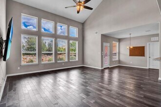 2629 Coralbush Dr in Leander, TX - Foto de edificio - Building Photo