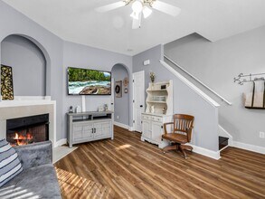 6103 Dane Dr in Dallas, NC - Building Photo - Building Photo