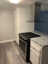5612 Hillsdale Blvd in Sacramento, CA - Building Photo - Building Photo