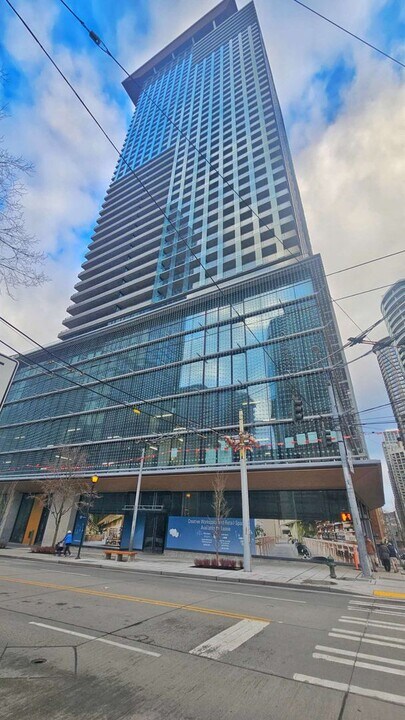 300 Virginia St in Seattle, WA - Building Photo