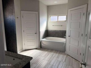 10128 Prairie Flax Dr in Socorro, TX - Building Photo - Building Photo