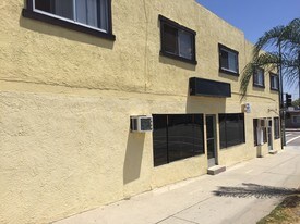 1401 Pacific Coast Hwy in Harbor City, CA - Building Photo