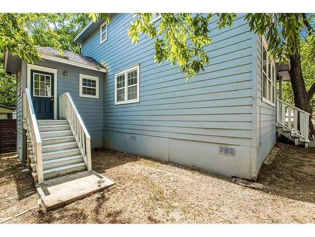 2115 E 18th St in Austin, TX - Building Photo - Building Photo