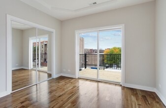 55 N Menard Ave in Chicago, IL - Building Photo - Building Photo